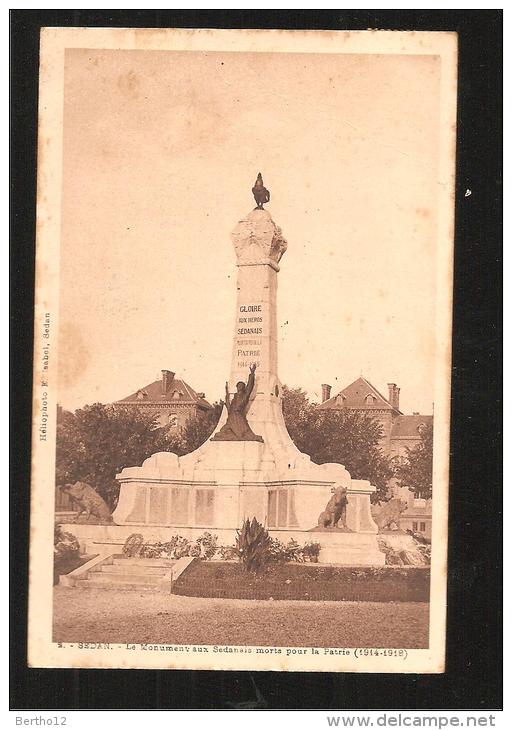 Sedan   Monument  Aux Morts - Monumentos A Los Caídos