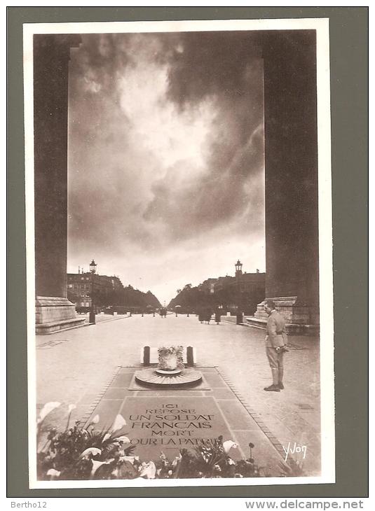 Paris  Monument Aux Morts - Monuments Aux Morts