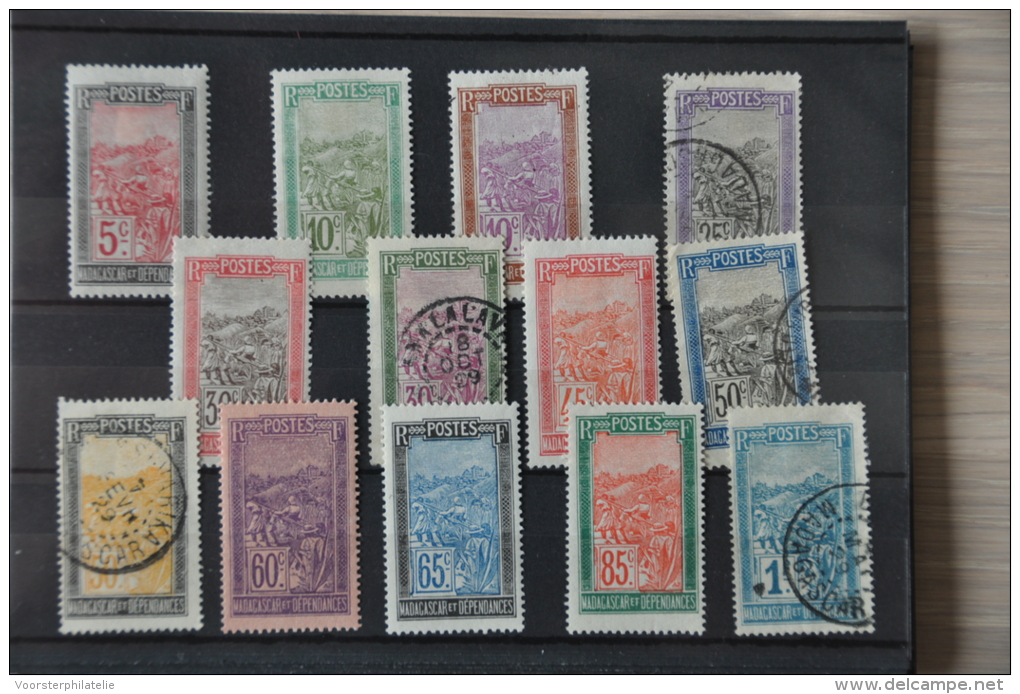 P 258 ++ MADAGASCAR 1922 LOT HINGED / USED - Madagaskar (1960-...)