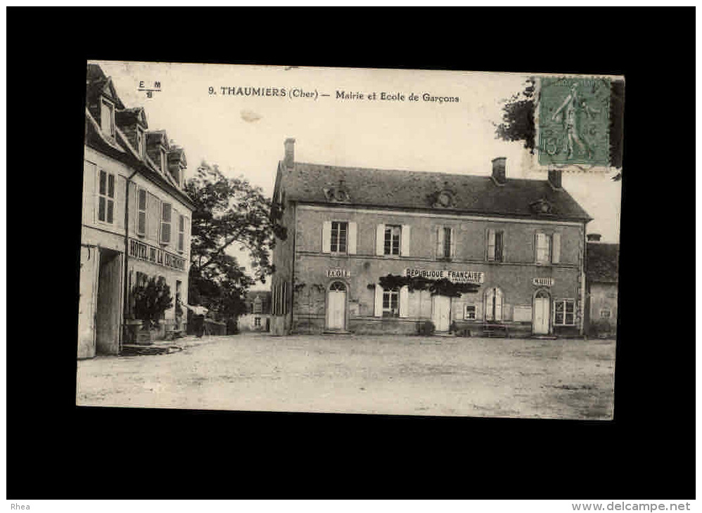 18 - THAUMIERS - Ecole Des Garçons - Mairie - Thaumiers