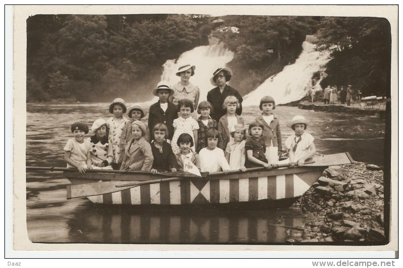 Coo Un Groupe D'enfants Près De  La Cascade Photo Carte - Anonymous Persons