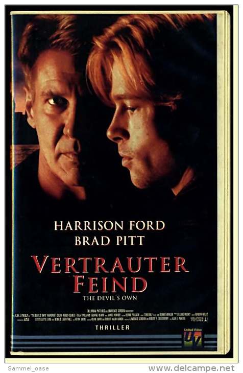 VHS Video  -  Vertrauter Feind  -  Mit : Harrison Ford, Brad Pitt, Margaret Colin, Ruben Blades  -  Von 1999 - Action, Adventure