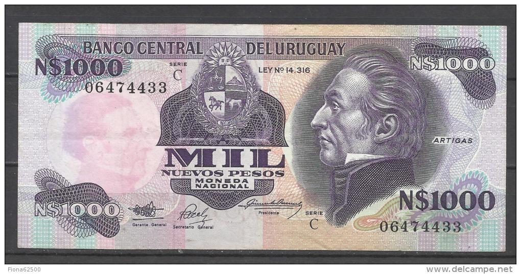 URUGUAY . BILLET DE 1000 PESOS . - Uruguay