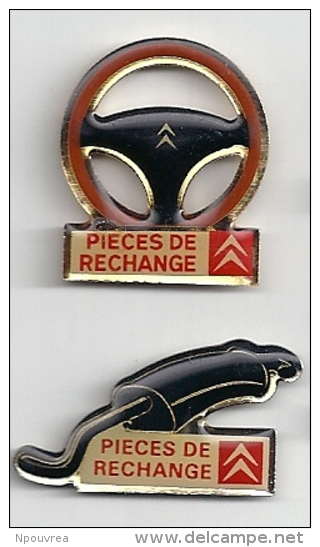 Lot De 2 Pin's Pièces De Rechange Citröen. Volant Et Pot D'échappement - Citroën