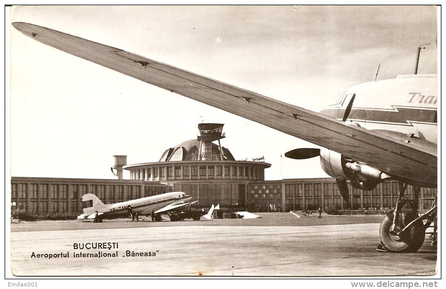 AVIONS Avec Hélices Sur Aèroport BANEASA  ( Bucarest ) , Cp " Vraie Photo " - 1946-....: Moderne