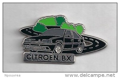 Pin's Citroën BX. Automobile Voiture Noire - Citroën