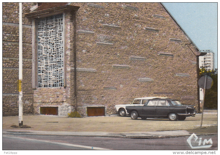 RIS ORANGIS 91 - La Chapelle Du Sacré Coeur : Automobiles 404 Peugeot - CPSM Dentelée GF RARE ? (0 Sur Le Site)  Essonne - Ris Orangis