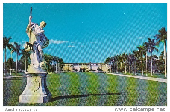 Florida Sarasota The Plaza Ringling Museum Of Art Showing Statue Of Neptune - Sarasota