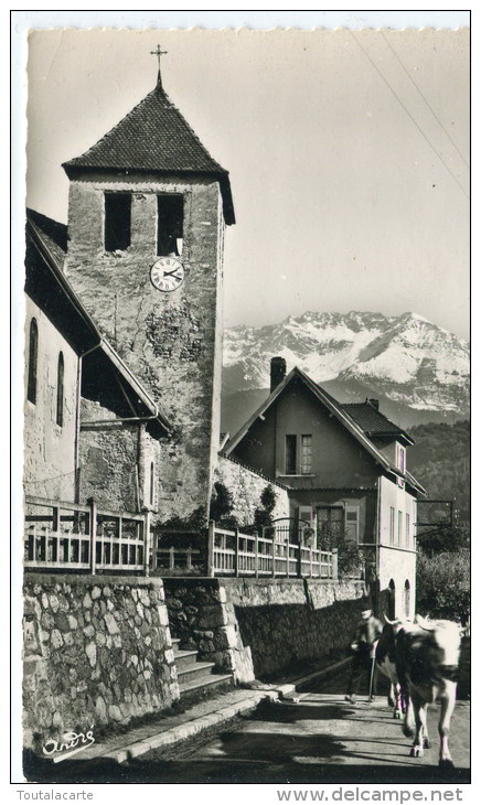 CPSM 38 LAVAL L EGLISE AU FOND MASSIF DE BELLE ETOILE - Laval