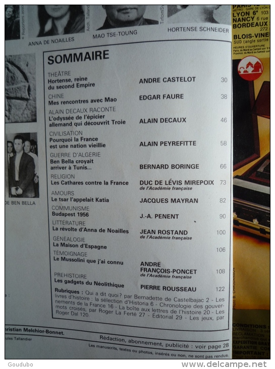 Historia N°360 Nov 1976 Decaux Raconte Budapest.Les Cathares Reine Hortense .Voir Sommaire. - History