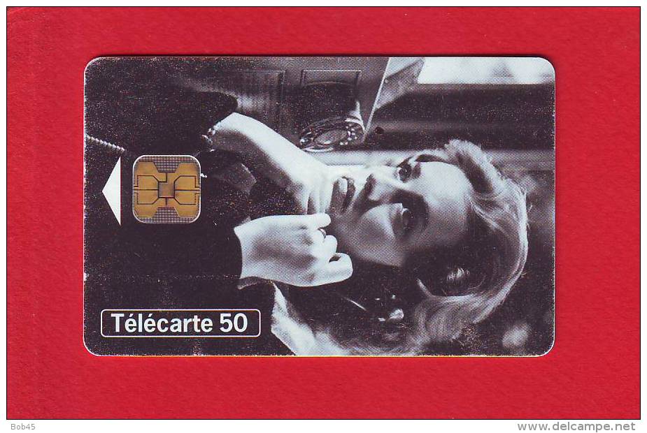 377 - Telecarte Publique Telephone Et Cinema 10  Jeanne Moreau (F699) - 1996