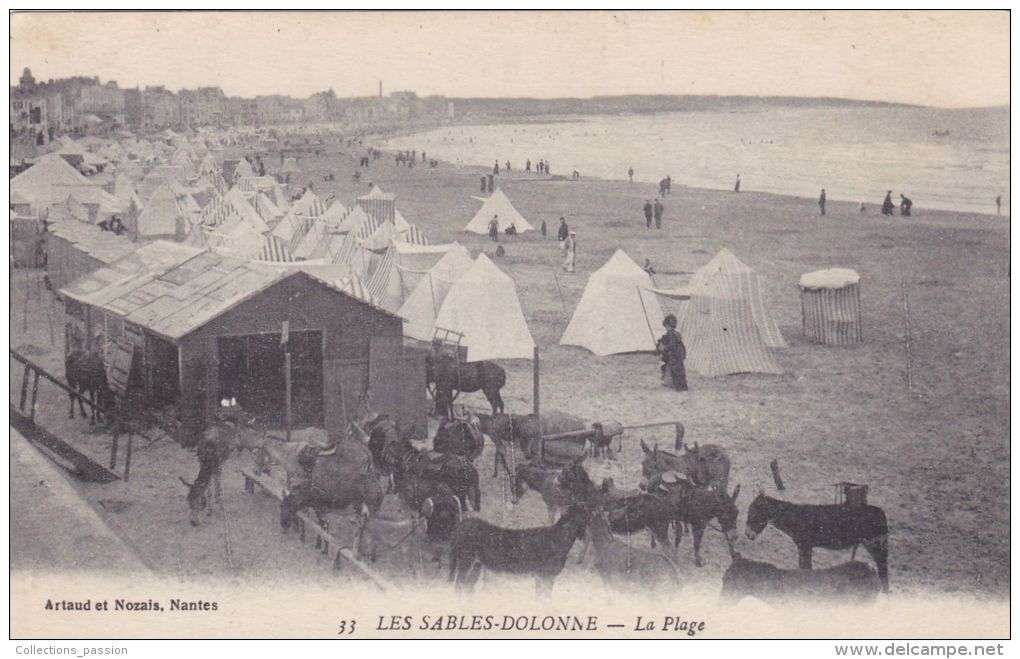 Cp , 85 , LES SABLES-d´OLONNE , La Plage - Sables D'Olonne