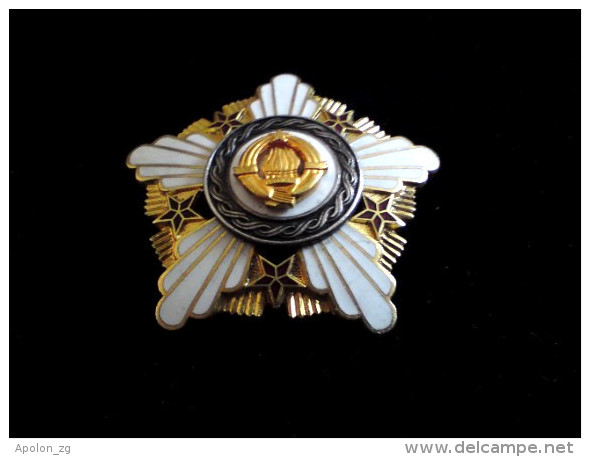 YUGOSLAVIA , Brand new ! ORDER OF REPUBLIC WITH SILVER WREATH IN CASE , II CLASS