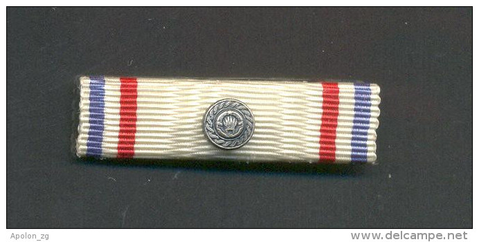 YUGOSLAVIA , Brand new ! ORDER OF REPUBLIC WITH SILVER WREATH IN CASE , II CLASS