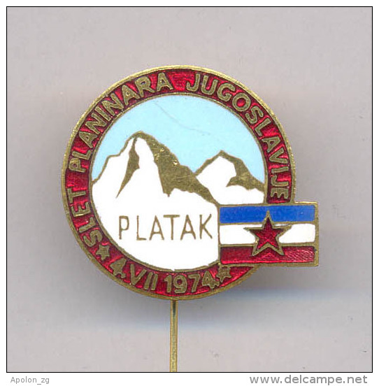 CLIMBING Mountaineering ALPINISM YUGOSLAVIA MEETING PIN BADGE - PLATAK 1974 - Alpinism, Mountaineering