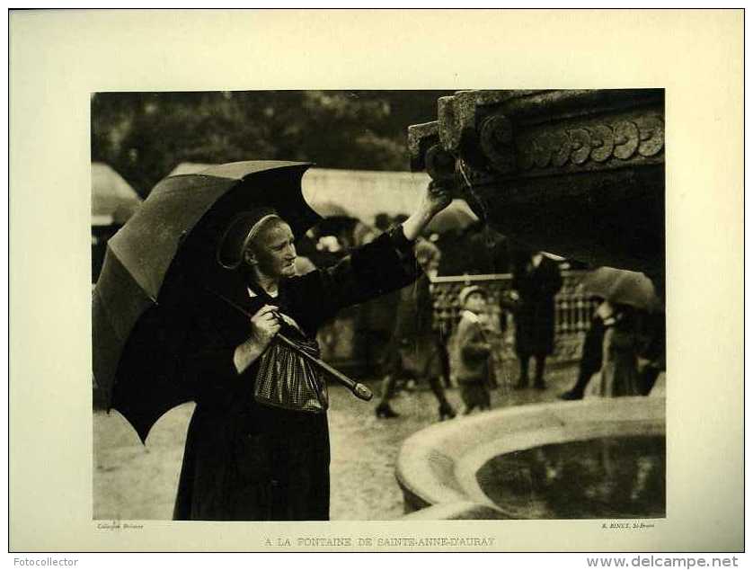 A La Fontaine De Ste Anne D'Auray  Par Raphael Binet (56) - Other & Unclassified