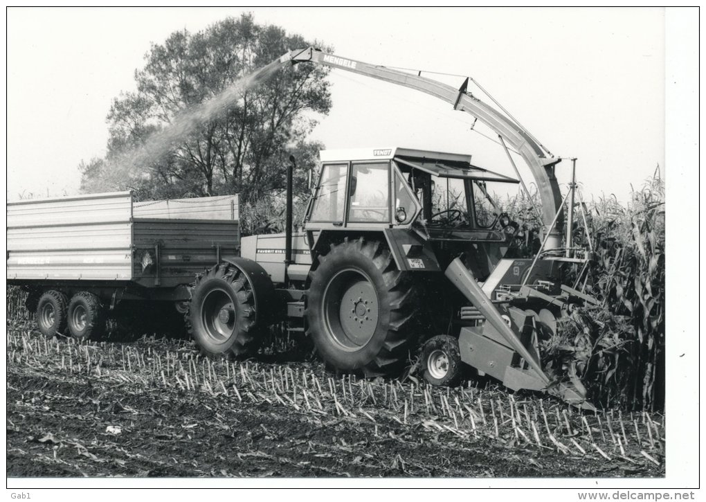 Agriculture ---  Tracteurs Fendt - Favorit 615 LS ( 121 Kw/165 Ch ) - Métiers