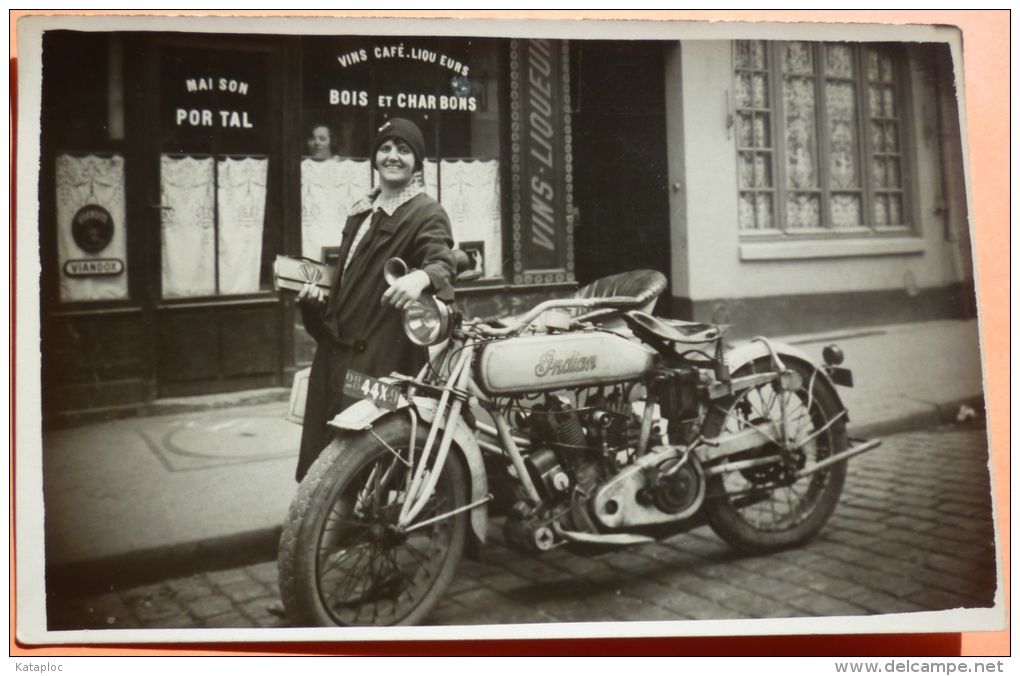 CARTE  PHOTO - MOTO INDIAN - CARTE DATEE 1927 - SCAN RECTO/VERSO - Motos