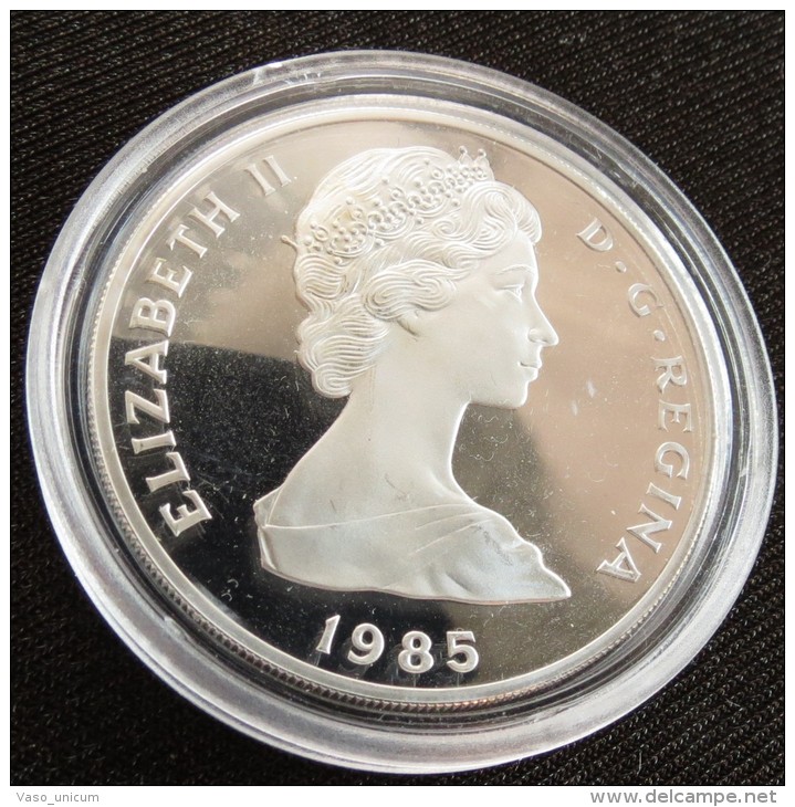 Turks Caicos Isl. 10 Cr 1985 Women Decade Silver Minted 1001 Pieces Only - Turcas Y Caicos (Islas)