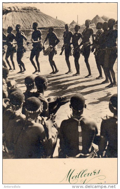 DANSE AFRICAINE   Non Situéé - Tanz