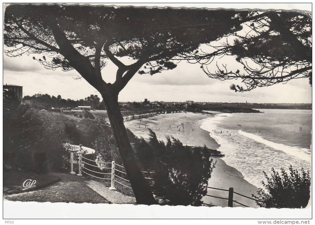 LANCIEUX 22 LA PLAGE VUE DE KER GENEVIEVE Les Enfants Ont Un Point De Vue Magnifique De Cette Terrasse - Lancieux