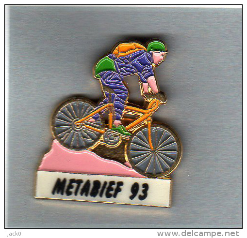 Pin´s  Sport  CYCLISME  à   METABIEF  93  ( 25 ) - Radsport