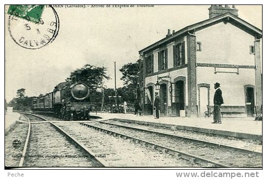 N°33542 -cpa Troarn -arrivée De L'express De Trouville- - Gares - Avec Trains