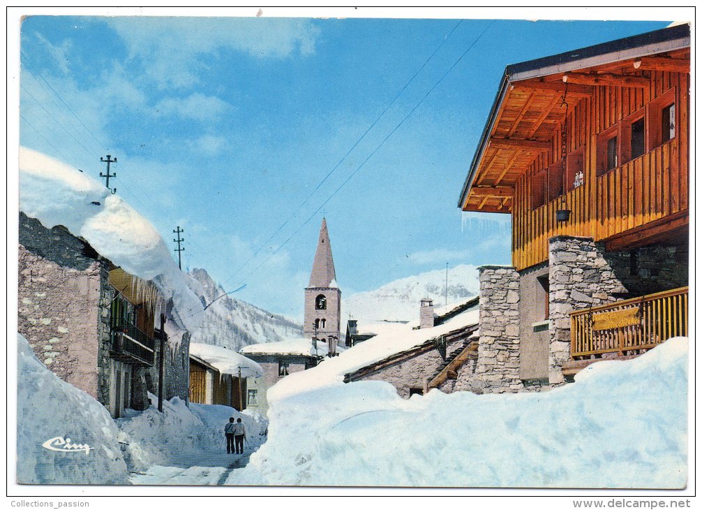 CP, 73, VAL D´ISERE Alt. 1850m, Echappée Sur L´Eglise, Voyagé En 1974 - Val D'Isere