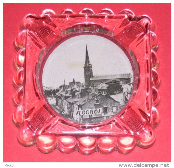 ROCROI - ARDENNES - CENDRIER VERRE - Glas