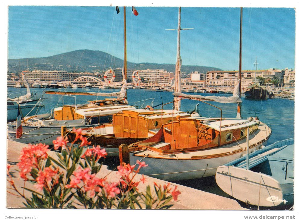 CP, 83, SAINTE-MAXIME, Vue Générale Depuis Le Port, Voyagé En 1978 - Sainte-Maxime