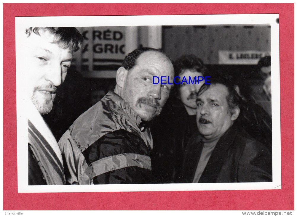 CPSM Photo - SAINT DIZIER - Le Boxeur Forain Maurice CHANET En 1990 Champion D'Europe De Boxe - Contre Derek Williams - Boxing
