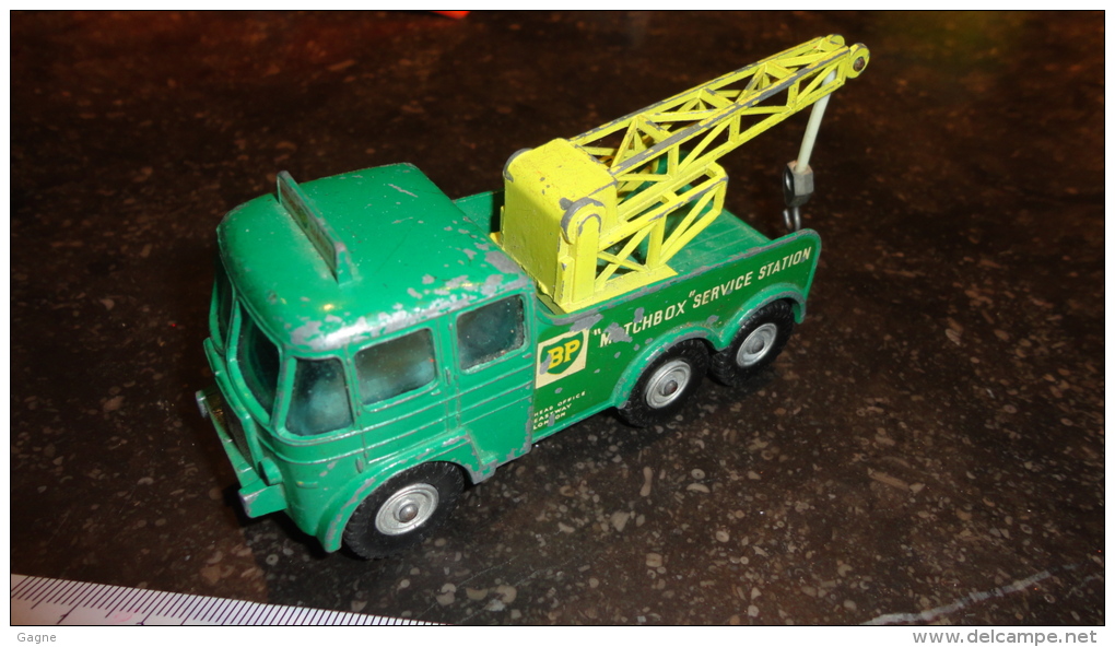 13 - Voiture Camion Dépaneuse Breakdown Tractor Matchbox BP Service Station - Jouets Anciens