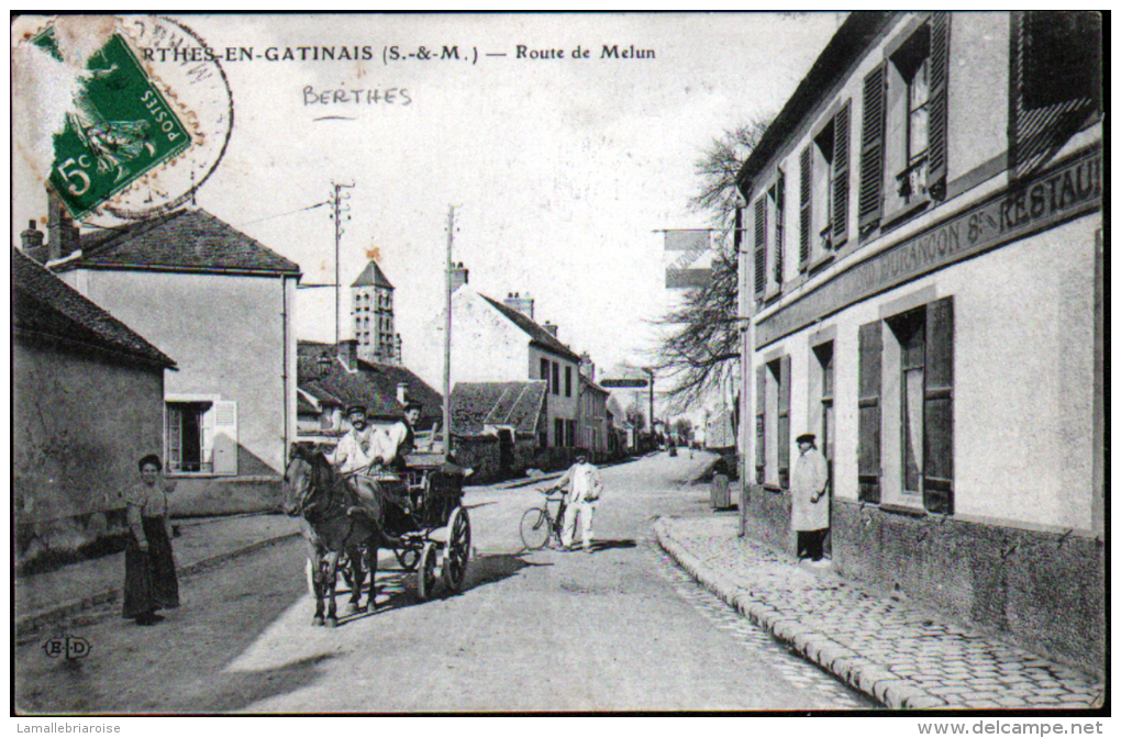 77 - PERTHES EN GATINAIS - ROUTE DE MELUN - Perthes