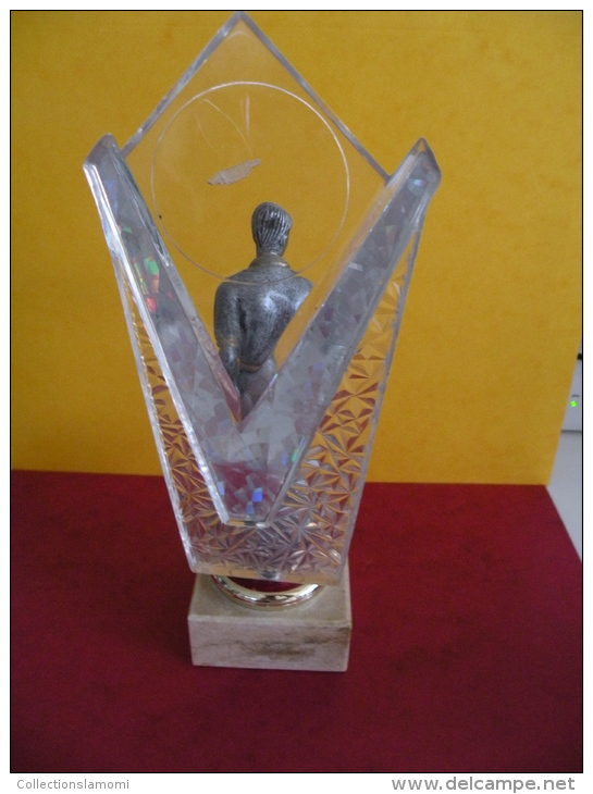 Trophée De Pétanque, Sculpture De 24 Cm Ht -Trophy Bowls, Sculpture 24 Cm Ht - Boule/Pétanque