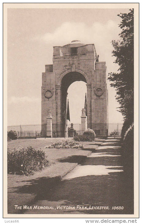 C1930 - LEICESTER - THE WAR MEMORIAL, VICTORIA PARK - Leicester