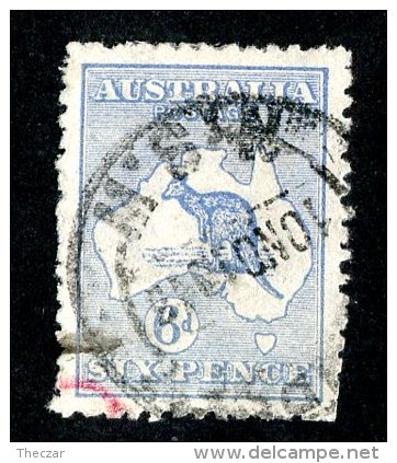 1684x)  Australia 1913 - Sc # 8   Used  ( Catalogue $30.00) - Used Stamps