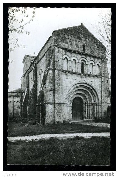 Cpsm  Du  17  Marignac  église ...  Pons  MABT40 - Pons