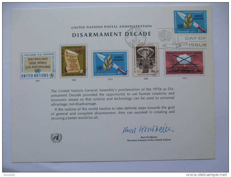 UNITED NATIONS FDC SOUVENIR CARD NEW YORK POSTMARK DISARMAMENT DECADE 1973 - Other & Unclassified