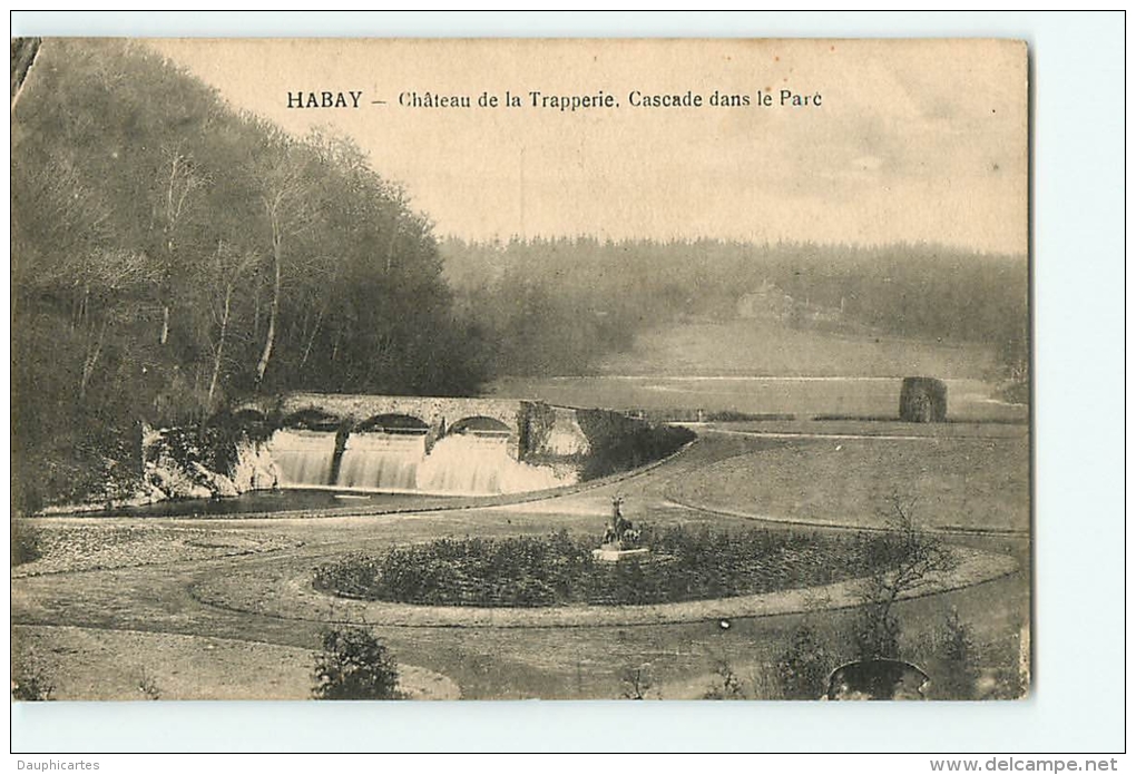 HABAY : Château De La Trapperie, Cascade Dans Le Parc. 2 Scans. Edition Bastin - Habay