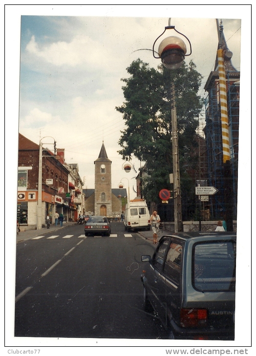 Jeumont (59): Photo Projet CP GF Perspective De La Rue De L'église Prise Du Magasin Peugeot En 1990 (animé) RARE. - Jeumont