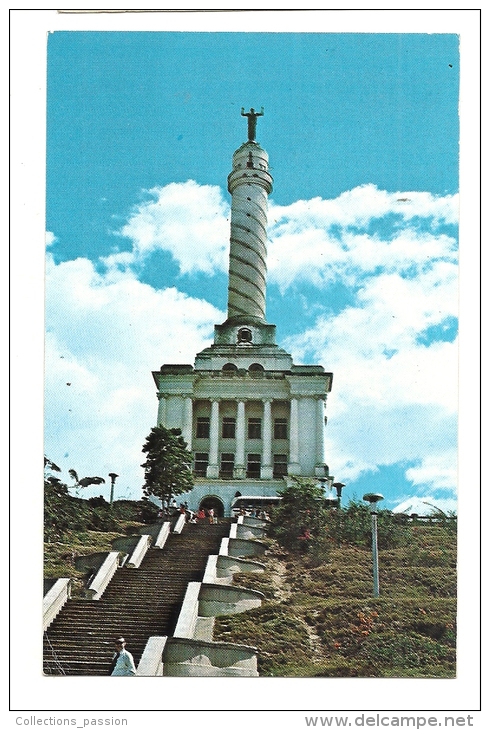 Cp, République Dominicaine, Santiago, Vista Del Monumento A Los Heroes De A Restauracion, Voyagée - Dominicaine (République)