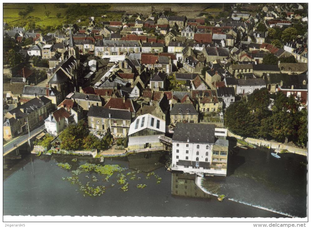 CPSM LA SUZE SUR SARTHE (Sarthe) - Vue Générale Aérienne - La Suze Sur Sarthe