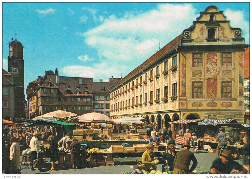 MEMMINGEN / ALLGÄU (600 M) - Markt Mit Steueurhaus Und Stadtpfarrkirche - Superbe Animation Sur La Marché - 2 Scans - Memmingen