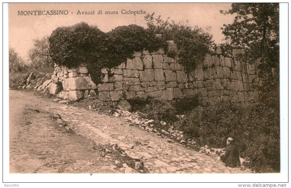 Cartolina D´epoca (Formato Piccolo ) " Montecassino -  Avanzi Di Mura Ciclopiche  " - Frosinone