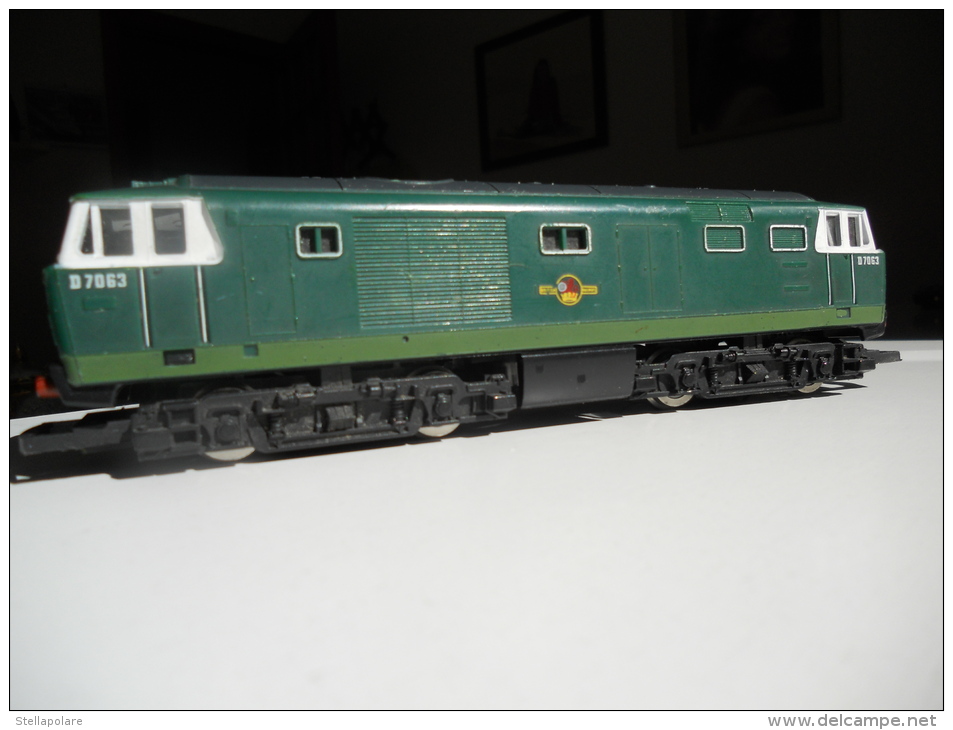 SCALA 00 - Hornby Loco Diesel Inglese HIMECK. Livrea Giallo Verde. - Locomotive