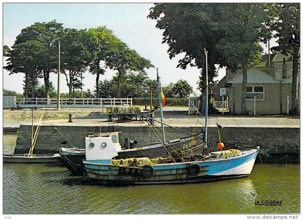 [14230] Calvados (Isigny-sur-Mer)  ISIGNY Le Port (1) (bateau ) * PRIX FIXE - Autres & Non Classés
