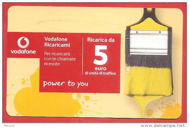 ITALIA - VODAFONE - RICARICARD - RICARICA - RICARICAMI POWER TO YOU - SCAD. DICEMBRE  2035 - 5 EURO - [2] Sim Cards, Prepaid & Refills