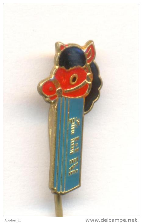 PONNY HORSE- Pez Dispenser 1970s Hat Stick Pin MADE IN YUGOSLAVIA - Altri & Non Classificati