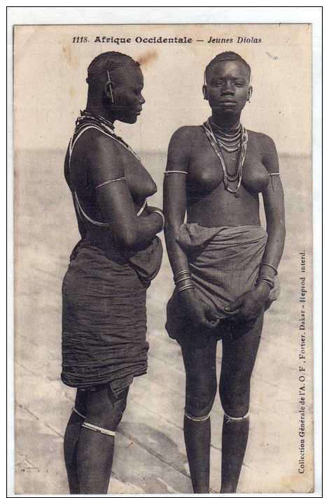 Afrique Occidentale: Jeunes  Diolas, Seins Nus, Collection Fortier N°1118, Non Voyagée, Vendue En L´état. - Sénégal