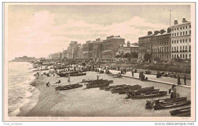 Royaume-Uni - Angleterre -  Eastbourne Grand Parade And Pier 2 - Eastbourne